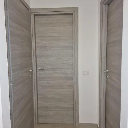 Denis, Liguria Apartment