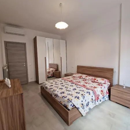 Denis, Liguria Apartment